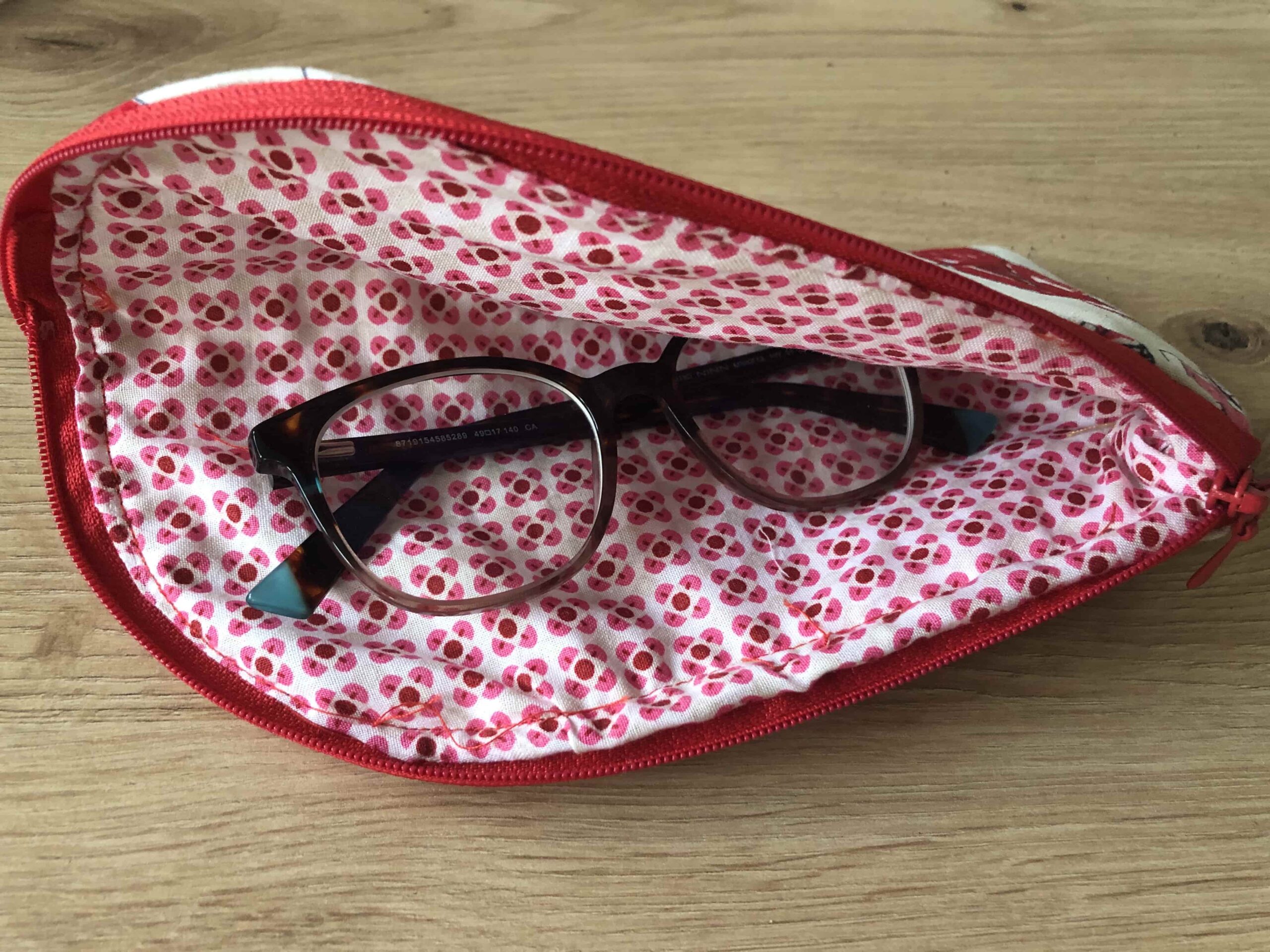 Tutorial costura para funda de gafas